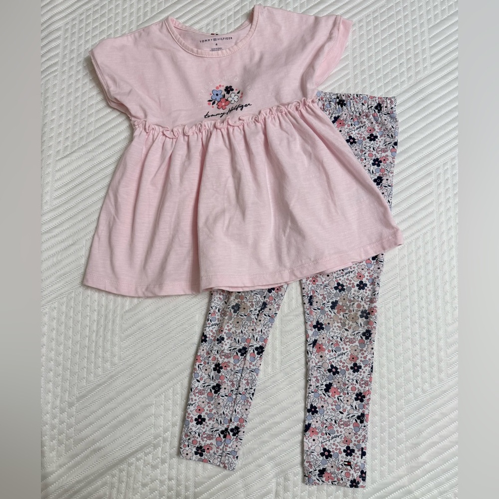 🎀 3/$30 🎀 Tommy Hilfiger Size 4 Pink Floral Tunic & Leggings Set